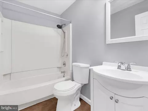 Bath - 1508 Cedarhurst Rd, Shady Side, MD 20764 photo 1 of 1