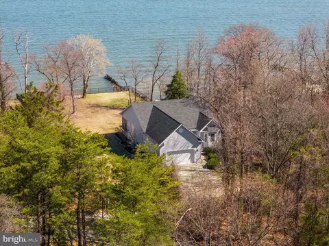 View/Area - 2062 Knollview Ave, Pasadena, MD 21122 photo 2 of 15