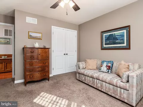 Bedroom - 2062 Knollview Ave, Pasadena, MD 21122 photo 4 of 4