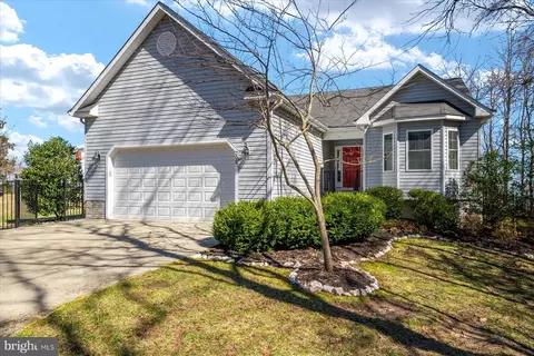 Exterior - 2062 Knollview Ave, Pasadena, MD 21122 photo 6 of 12