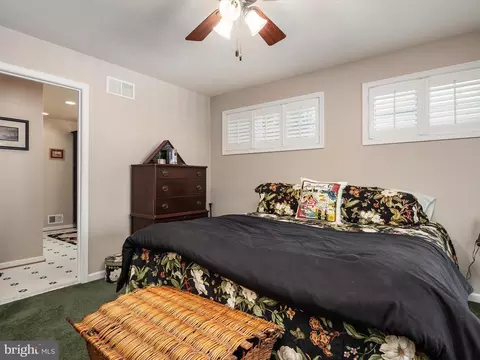 Bedroom - 2062 Knollview Ave, Pasadena, MD 21122 photo 3 of 4