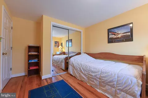 Bedroom - 3602 S River Ter, Edgewater, MD 21037 photo 5 of 5