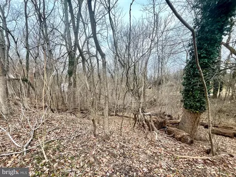 51 Ark Rd, Lothian, MD 20711 photo 5