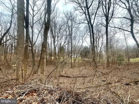 51 Ark Rd, Lothian, MD 20711 photo 3
