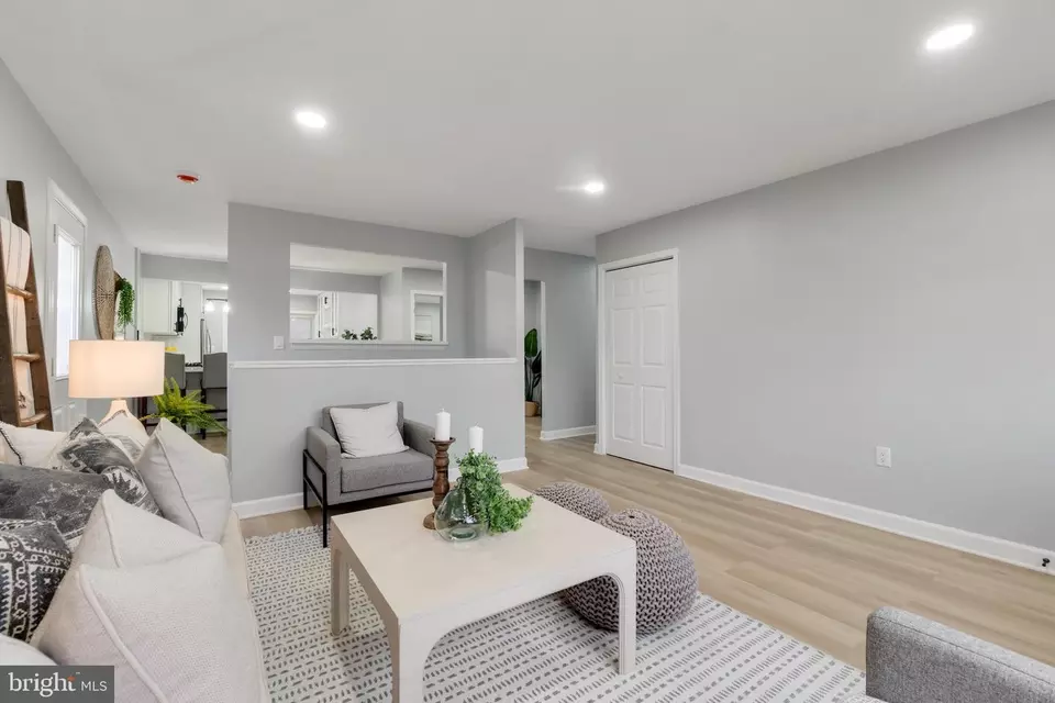 Entry Way - 241 Old Line Ave, Laurel, MD 20724 photo 2 of 6
