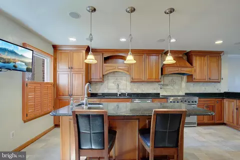 Kitchen - 2454 Vineyard Ln, Crofton, MD 21114 photo 7 of 7