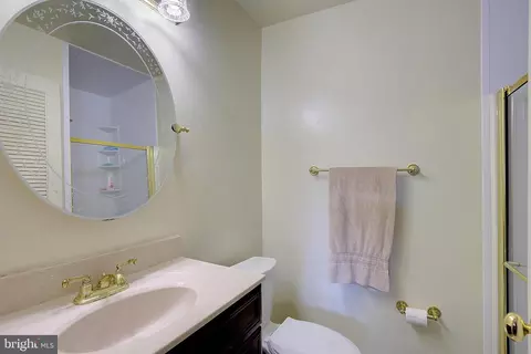 Bath - 2454 Vineyard Ln, Crofton, MD 21114 photo 2 of 2