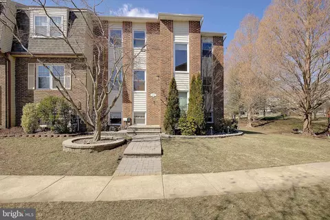 Exterior - 2454 Vineyard Ln, Crofton, MD 21114 photo 2 of 16