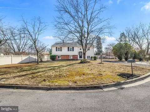 3 Gerald Ct, Severn, MD 21144