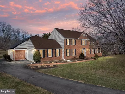 4434 Windsor Farm Rd, Harwood, MD 20776