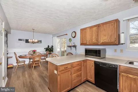 Kitchen - 908 Longview Ave, Pasadena, MD 21122 photo 2 of 4