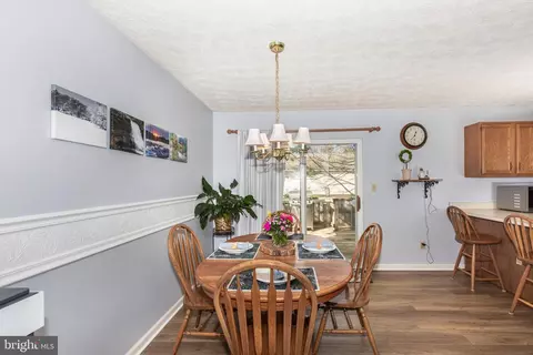 Dining - 908 Longview Ave, Pasadena, MD 21122 photo 3 of 3