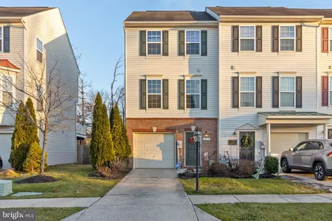 819 Croggan Cres, Glen Burnie, MD 21060