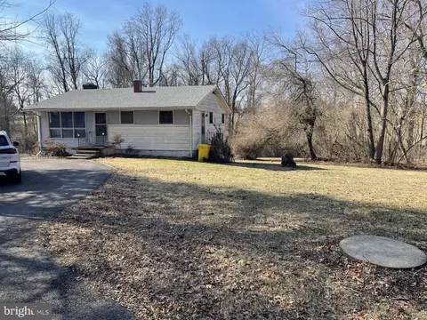 3980 Solomons Island Rd, Harwood, MD 20776