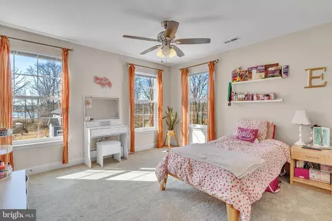 Bedroom - 814 Birch Ave, North Beach, MD 20714 photo 1 of 9