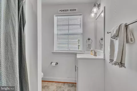 Bath - 814 Birch Ave, North Beach, MD 20714 photo 5 of 5