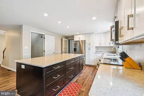 Kitchen - 877 Doris Dr, Arnold, MD 21012 photo 3 of 4