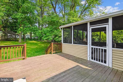 Exterior - 877 Doris Dr, Arnold, MD 21012 photo 8 of 19