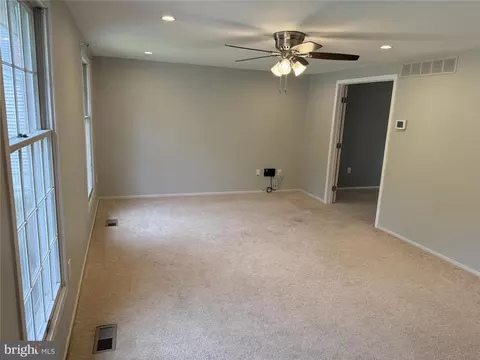 Living - 877 Doris Dr, Arnold, MD 21012 photo 1 of 3