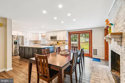 Dining - 877 Doris Dr, Arnold, MD 21012 photo 2 of 3