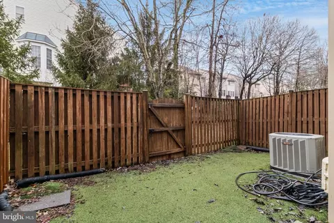 Exterior - 252 Braxton Way #27, Edgewater, MD 21037 photo 3 of 4