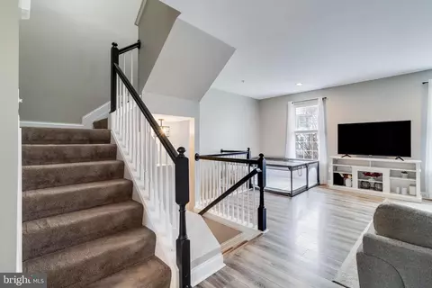 Entry Way - 252 Braxton Way #27, Edgewater, MD 21037 photo 2 of 8