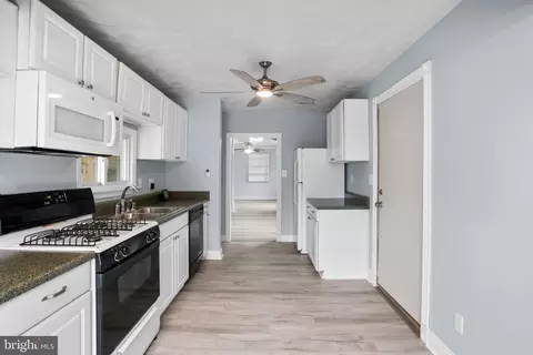 210 W 11th Ave, Baltimore, MD 21225 photo 3