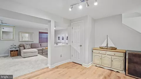 Entry Way - 2801 Elsa Ct, Crofton, MD 21114 photo 10 of 11