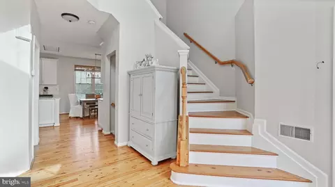 Entry Way - 2801 Elsa Ct, Crofton, MD 21114 photo 7 of 11