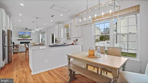 Entry Way - 2801 Elsa Ct, Crofton, MD 21114 photo 3 of 11