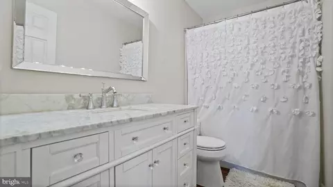 Bath - 2801 Elsa Ct, Crofton, MD 21114 photo 5 of 6
