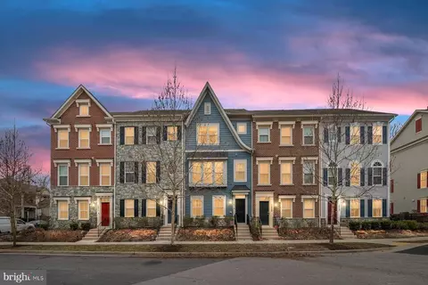 1604 Belle Dr, Annapolis, MD 21401 photo 2