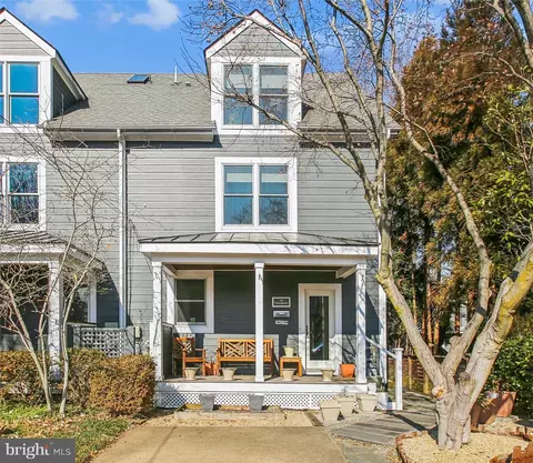 114 Chesapeake Ave, Annapolis, MD 21403