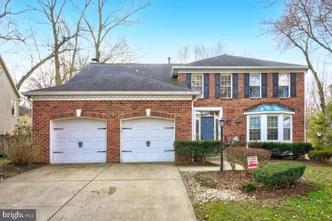 Exterior - 2115 Crossgate Dr, Crofton, MD 21114 photo 2 of 5