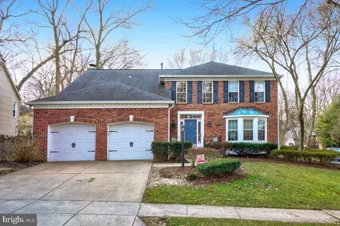 2115 Crossgate Dr, Crofton, MD 21114