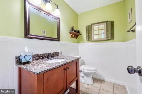 Bath - 2115 Crossgate Dr, Crofton, MD 21114 photo 1 of 4