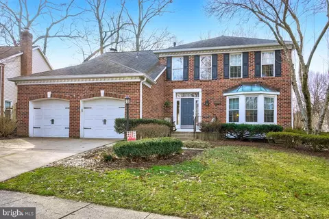 Exterior - 2115 Crossgate Dr, Crofton, MD 21114 photo 3 of 5