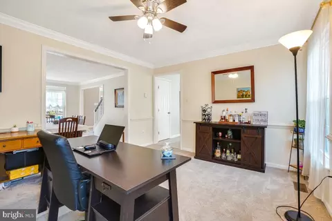 Entry Way - 2115 Crossgate Dr, Crofton, MD 21114 photo 3 of 4
