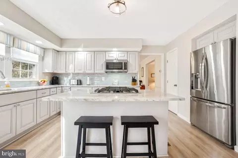 Kitchen - 2115 Crossgate Dr, Crofton, MD 21114 photo 3 of 7