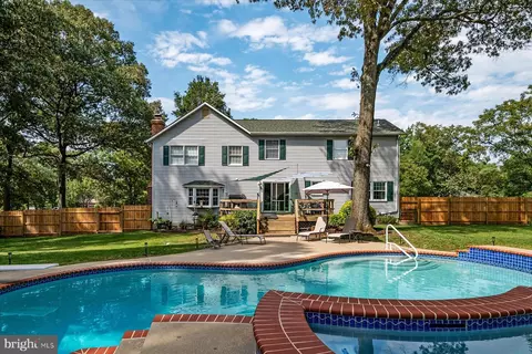 107 Litton Dale Ln, Pasadena, MD 21122