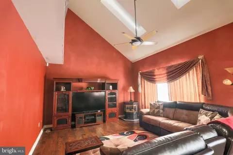 Living - 303 Maro Rd, Pasadena, MD 21122 photo 2 of 2