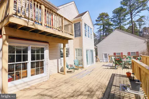 Exterior - 303 Maro Rd, Pasadena, MD 21122 photo 13 of 17