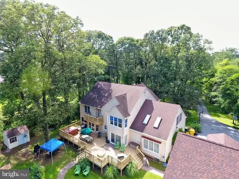 Exterior - 303 Maro Rd, Pasadena, MD 21122 photo 9 of 17