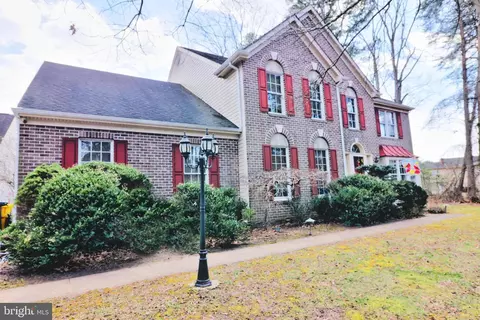 Exterior - 303 Maro Rd, Pasadena, MD 21122 photo 3 of 17