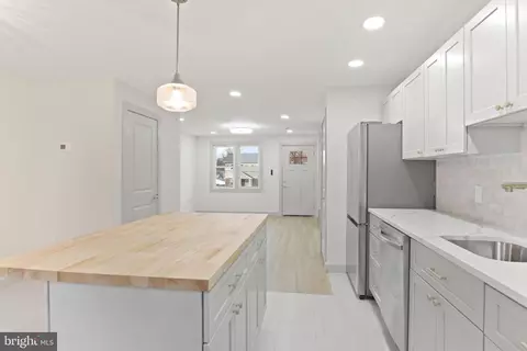 302 Georgia Ave NE, Glen Burnie, MD 21060