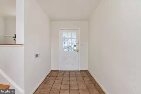 512 Williamsburg Ln, Odenton, MD 21113 photo 28