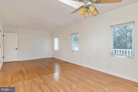 512 Williamsburg Ln, Odenton, MD 21113 photo 19