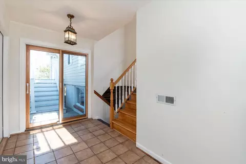 512 Williamsburg Ln, Odenton, MD 21113 photo 27