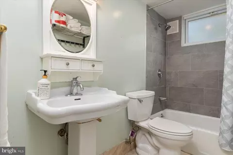 512 Williamsburg Ln, Odenton, MD 21113 photo 24