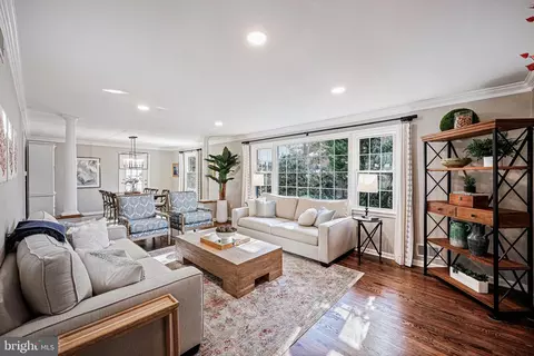 13 Saint Andrews Rd, Severna Park, MD 21146